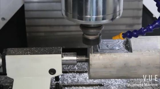 La commande numérique par ordinateur de table de haute précision fraisent l'axe VMC1580 4 Axis/5
