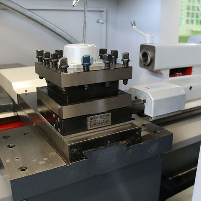 Machine horizontale de tour de la commande numérique par ordinateur CAK6140/6150/6161/6166/6180