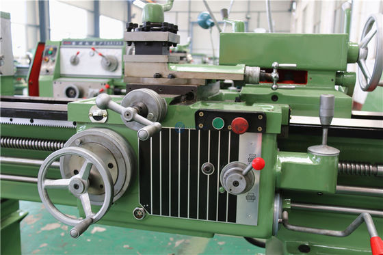 Mini tour de rotation du tour CA6140 en métal de commande numérique par ordinateur