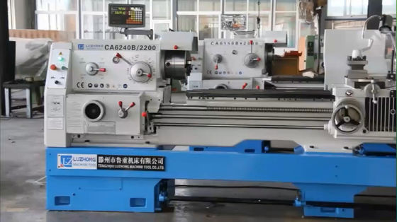 Tour en métal de la commande numérique par ordinateur CA6240 pour la roue en aluminium usinant à Philippines